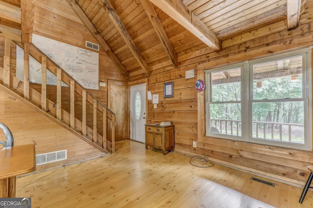 519 E VALLEY RD NE Rydal, GA 30171