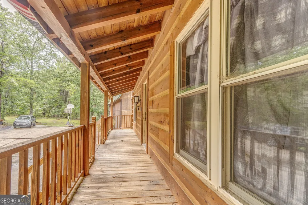 519 E VALLEY RD NE Rydal, GA 30171