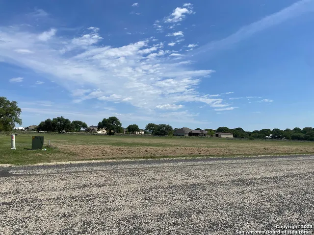 327 Salt Grass Trail Bandera, TX 78003