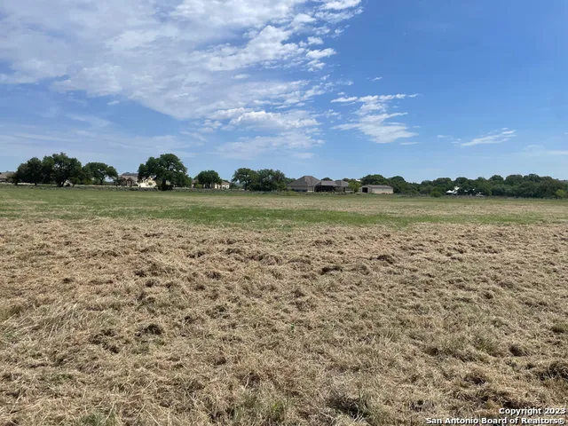 327 Salt Grass Trail Bandera, TX 78003