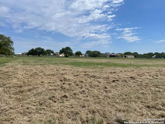 327 Salt Grass Trail Bandera, TX 78003