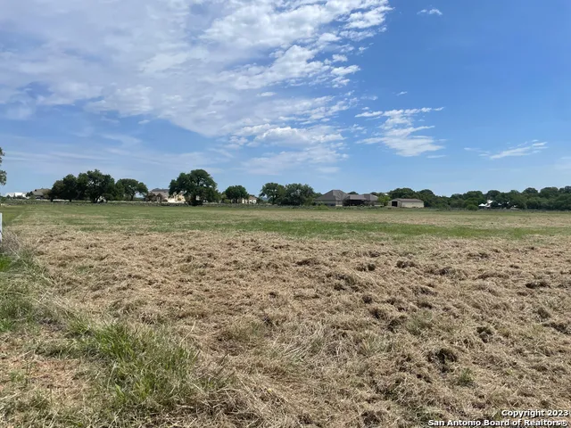 327 Salt Grass Trail Bandera, TX 78003