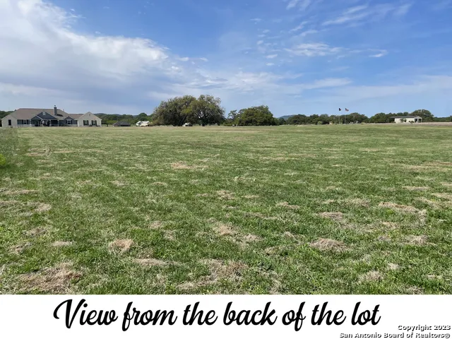 327 Salt Grass Trail Bandera, TX 78003