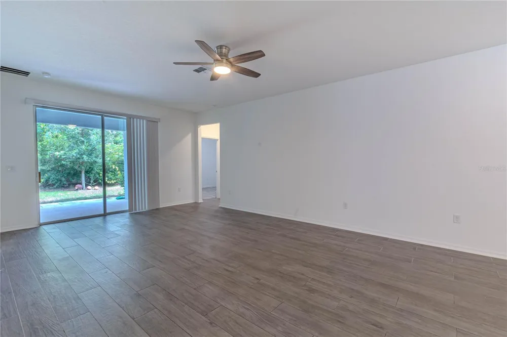 407 THREE OAKS DRIVE Edgewater, FL 32141