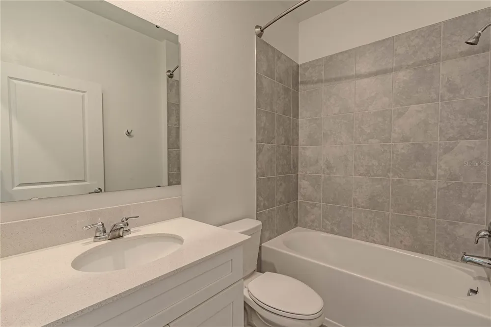407 THREE OAKS DRIVE Edgewater, FL 32141