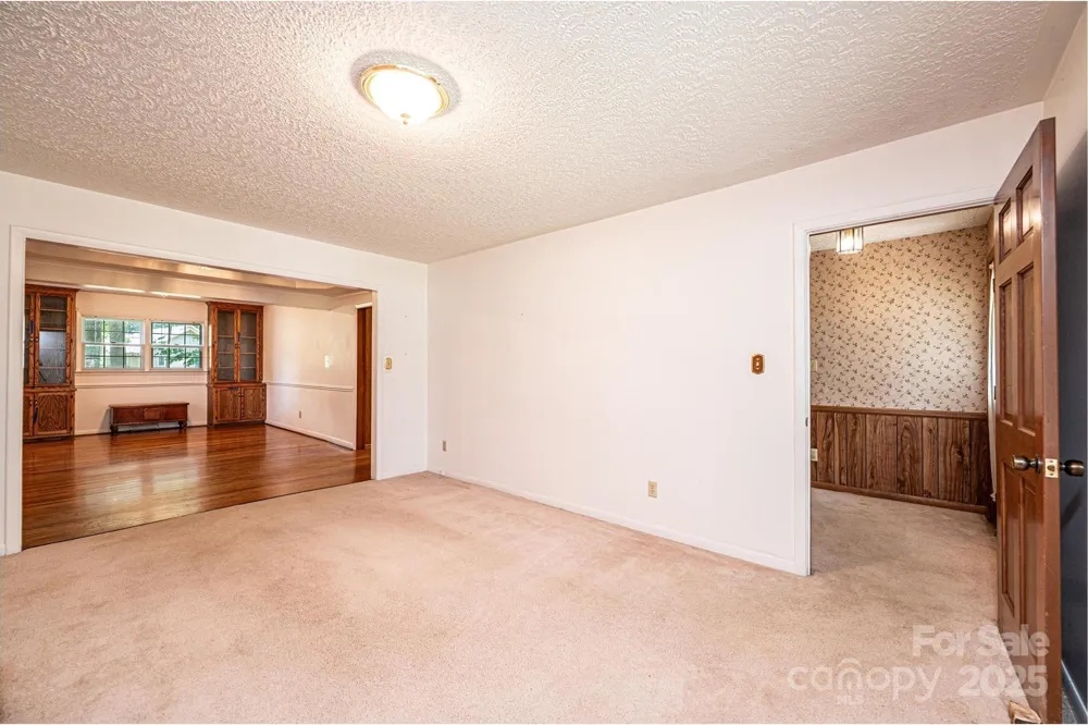 3781 Dover Street Claremont, NC 28610