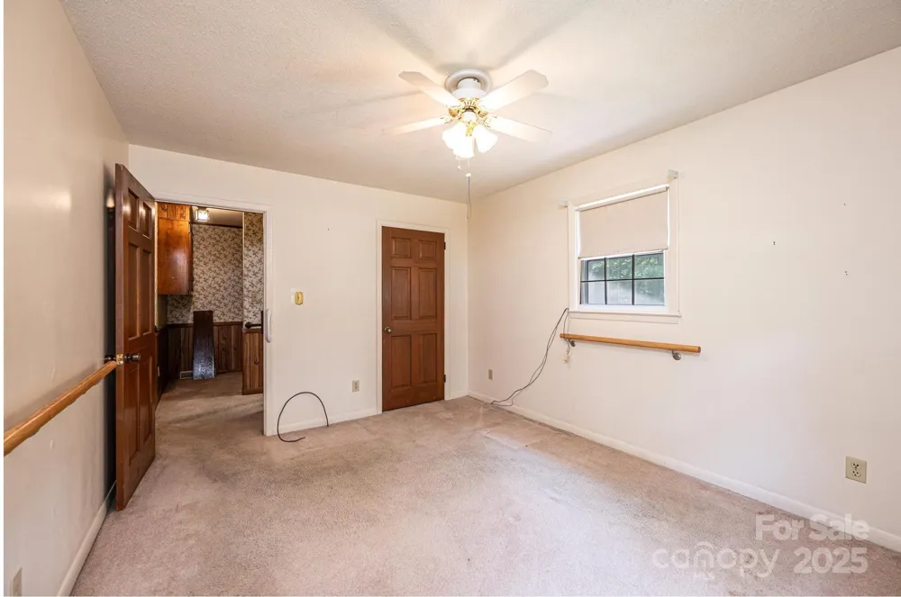 3781 Dover Street Claremont, NC 28610