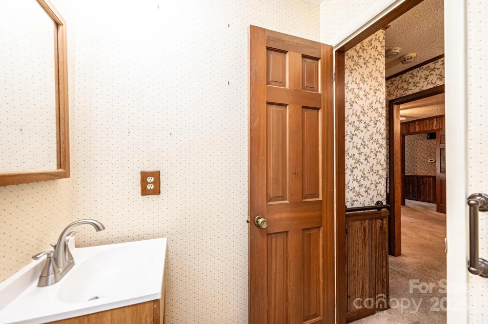 3781 Dover Street Claremont, NC 28610