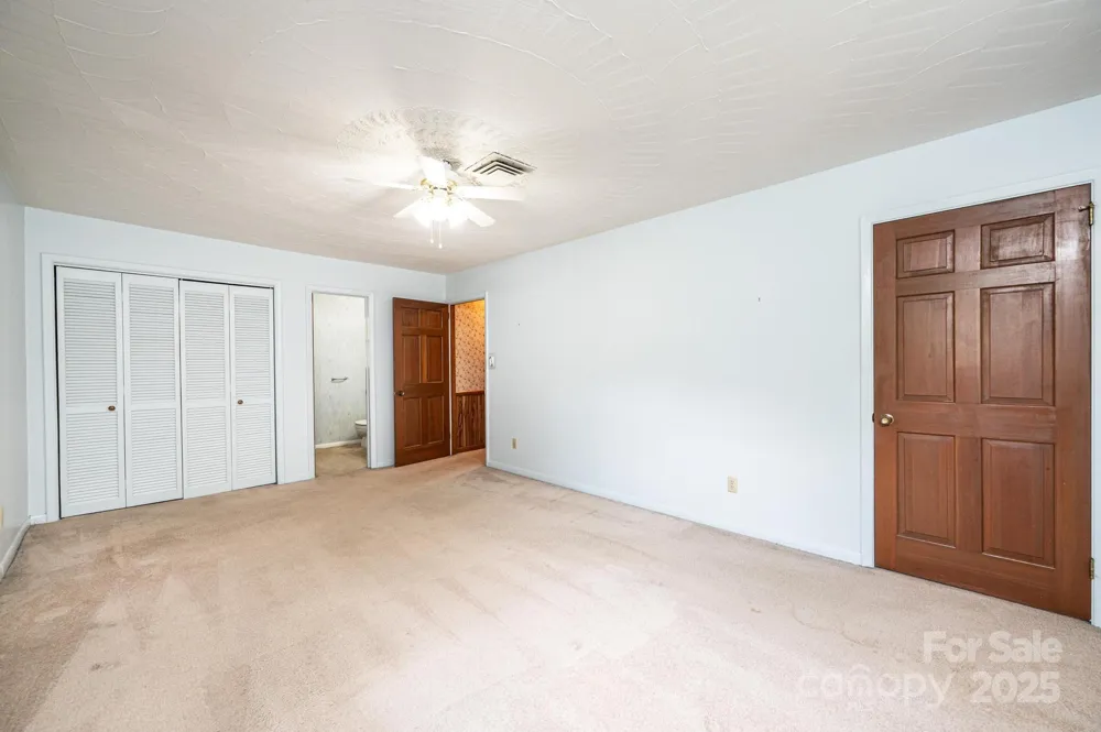 3781 Dover Street Claremont, NC 28610