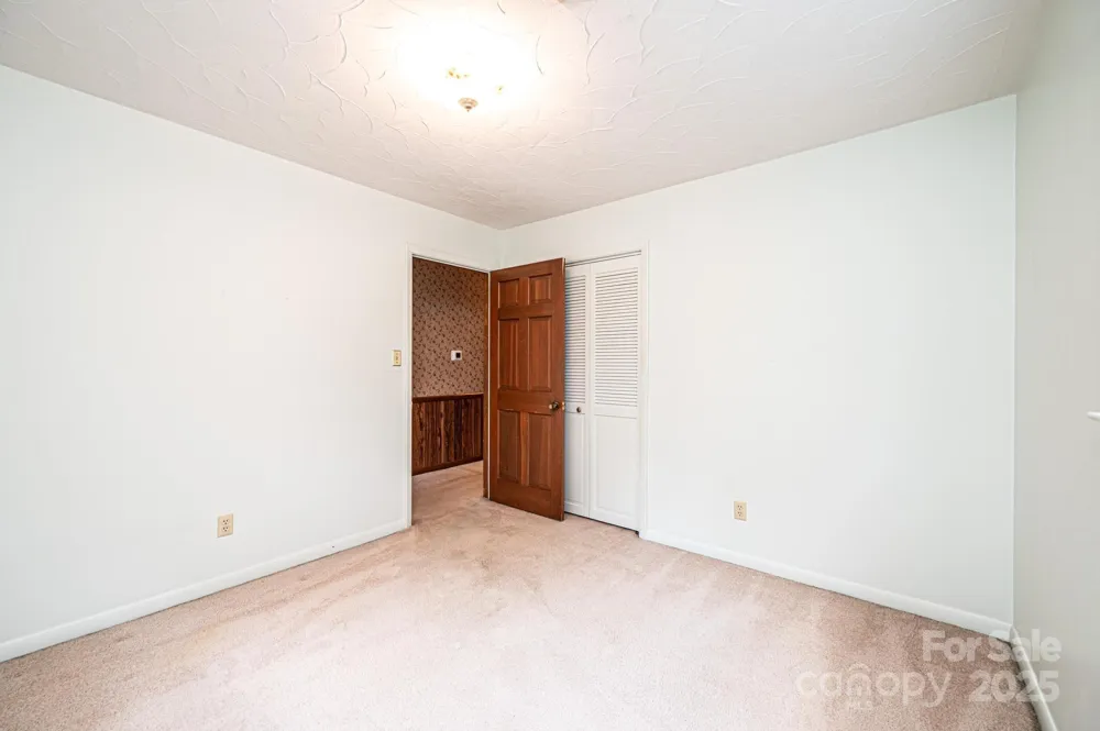 3781 Dover Street Claremont, NC 28610
