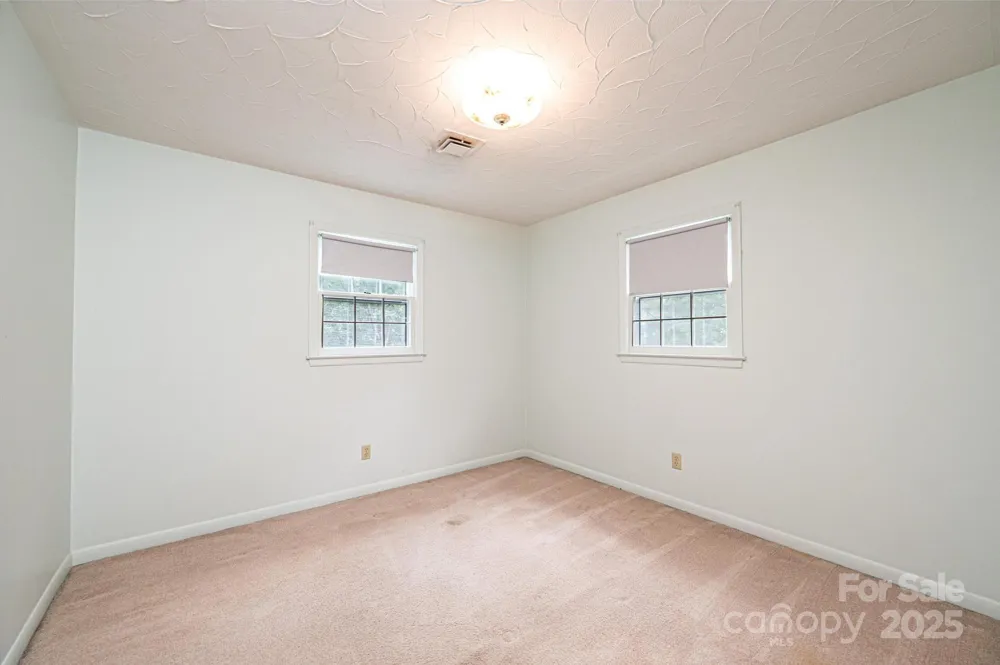3781 Dover Street Claremont, NC 28610