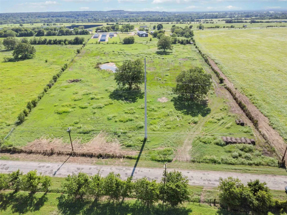 660 American Legion Road Smithville, TX 78957