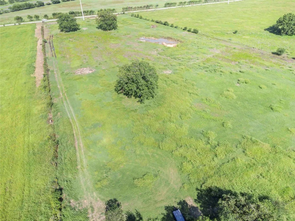 660 American Legion Road Smithville, TX 78957