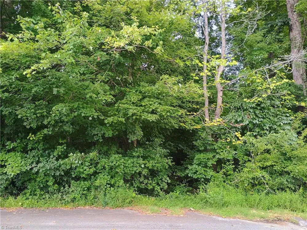 2300 Rothwood Acres Road Greensboro, NC 27406