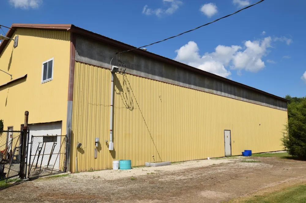 71627 County Road 681 Hartford, MI 49057