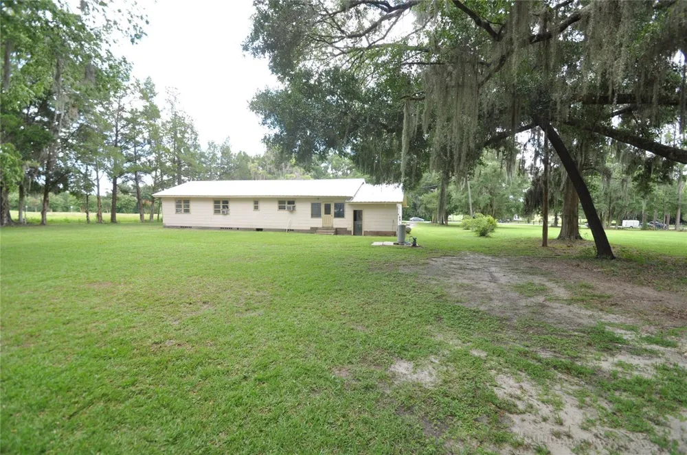18491 NE STATE ROAD 121 Williston, FL 32696