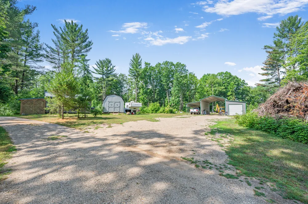 8558 Monterey  Dr Evart, MI 49631