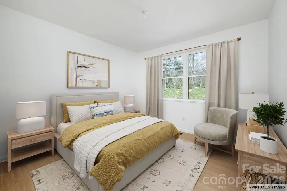 654 Hollybrook Drive Flat Rock, NC 28731