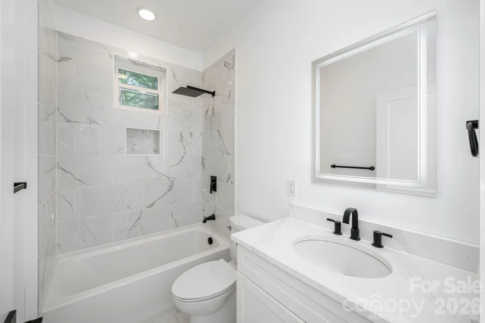 654 Hollybrook Drive Flat Rock, NC 28731