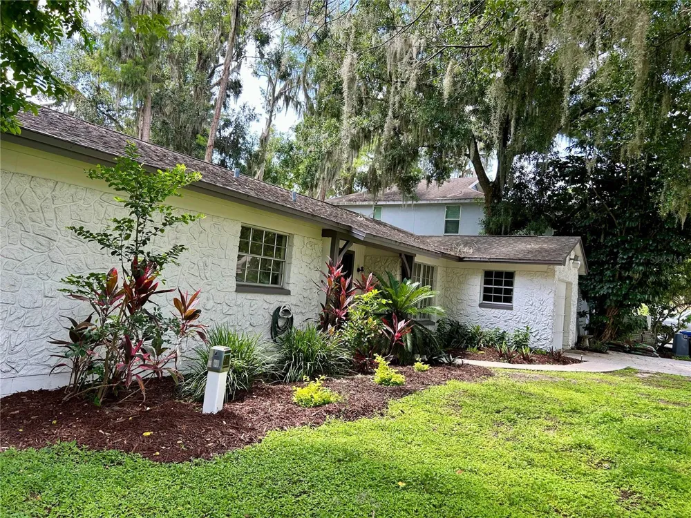 17017 PAULA LANE Lutz, FL 33558