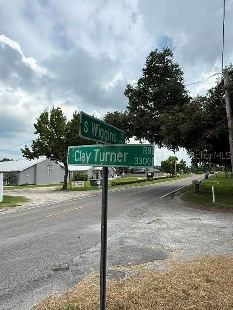 3011 S WIGGINS ROAD Plant City, FL 33566