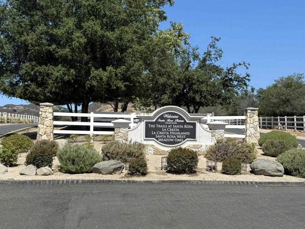Calle Huerto Murrieta, CA 92562