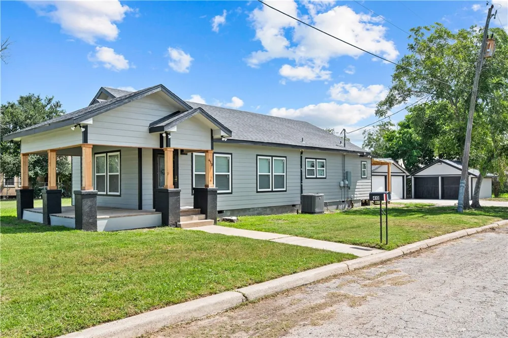 410 E Lott Street Beeville, TX 78102