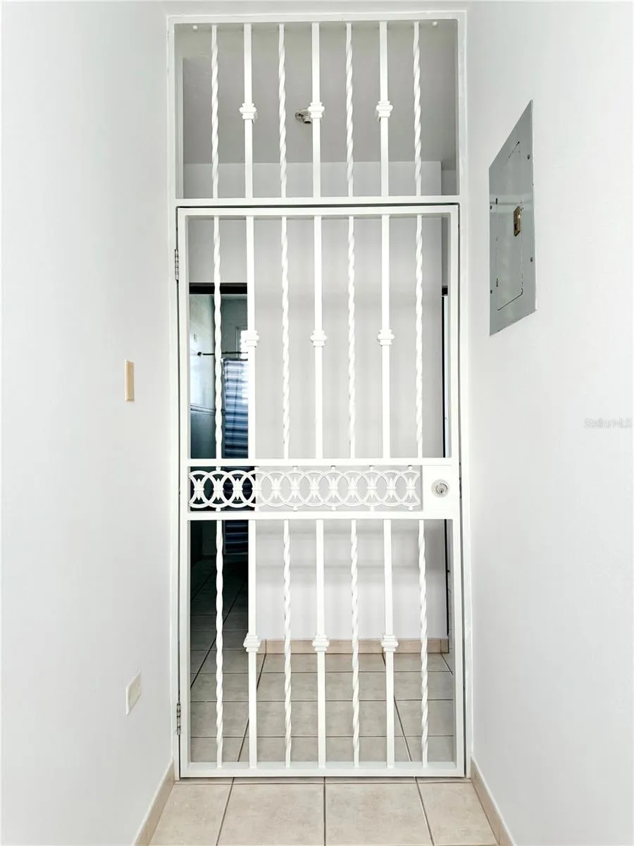 Urb. La Romana 216 CALLE FRANCHESCO Quebradillas, PR 00678