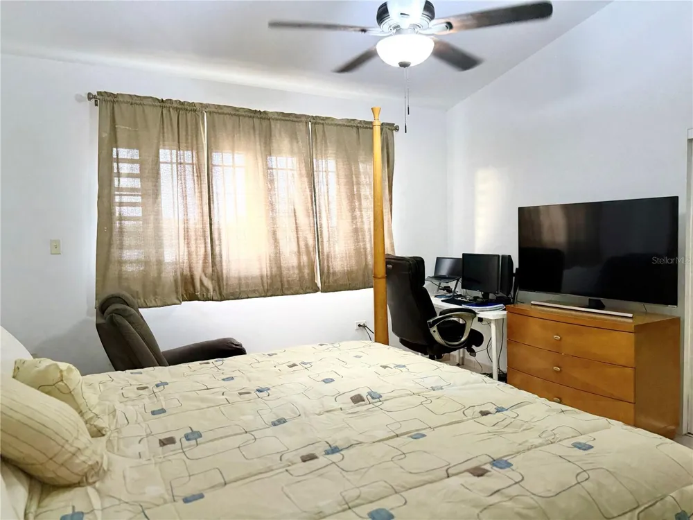 Urb. La Romana 216 CALLE FRANCHESCO Quebradillas, PR 00678