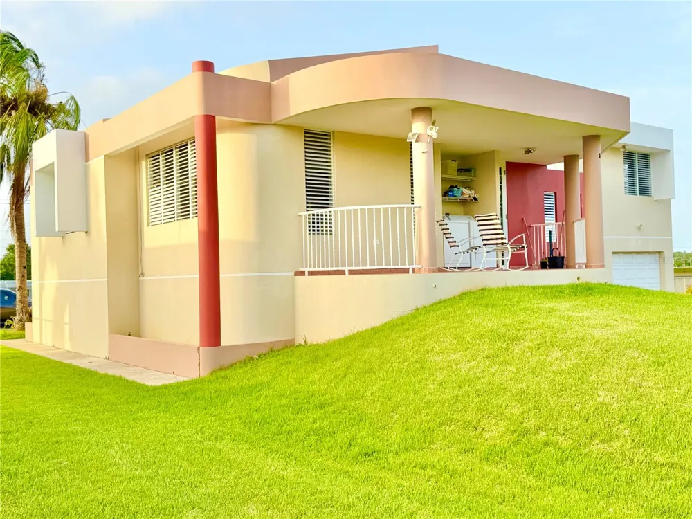 Urb. La Romana 216 CALLE FRANCHESCO Quebradillas, PR 00678
