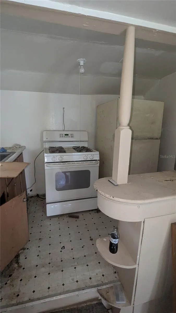 1102 W 13TH STREET Lakeland, FL 33805