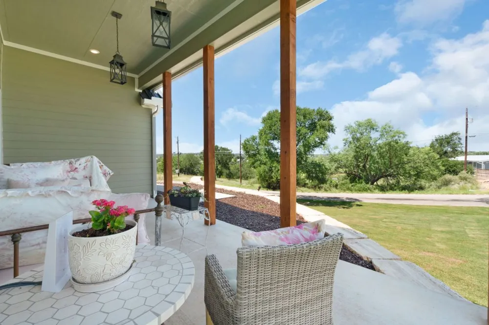 908 Sandy Mountain Drive