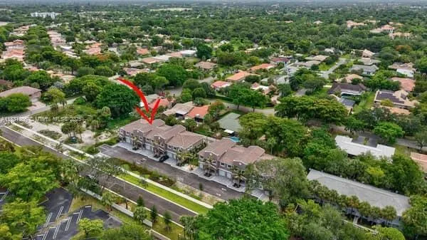 1563 NW 94th Way #09 Coral Springs, FL 33071
