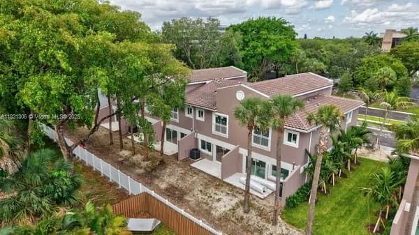 1563 NW 94th Way #09 Coral Springs, FL 33071