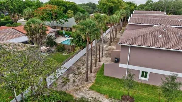 1563 NW 94th Way #09 Coral Springs, FL 33071