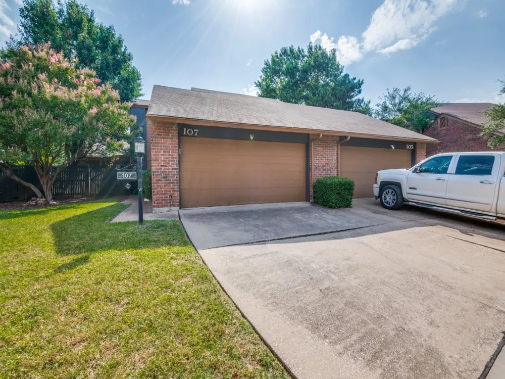 107 Brentwood Court Irving, TX 75061