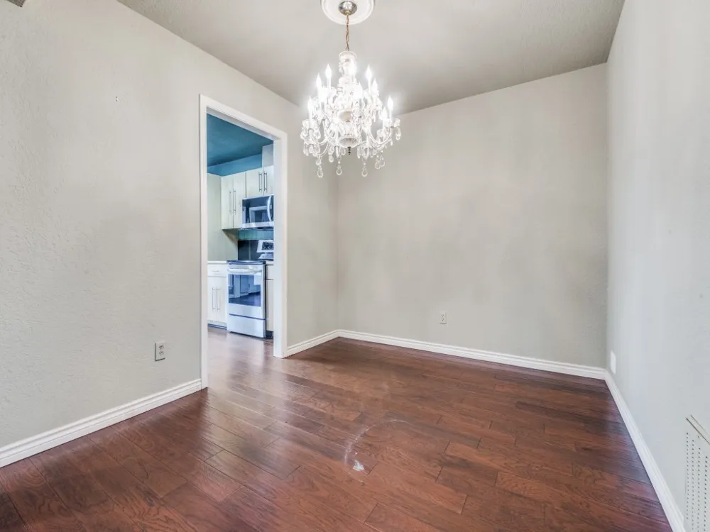 107 Brentwood Court Irving, TX 75061