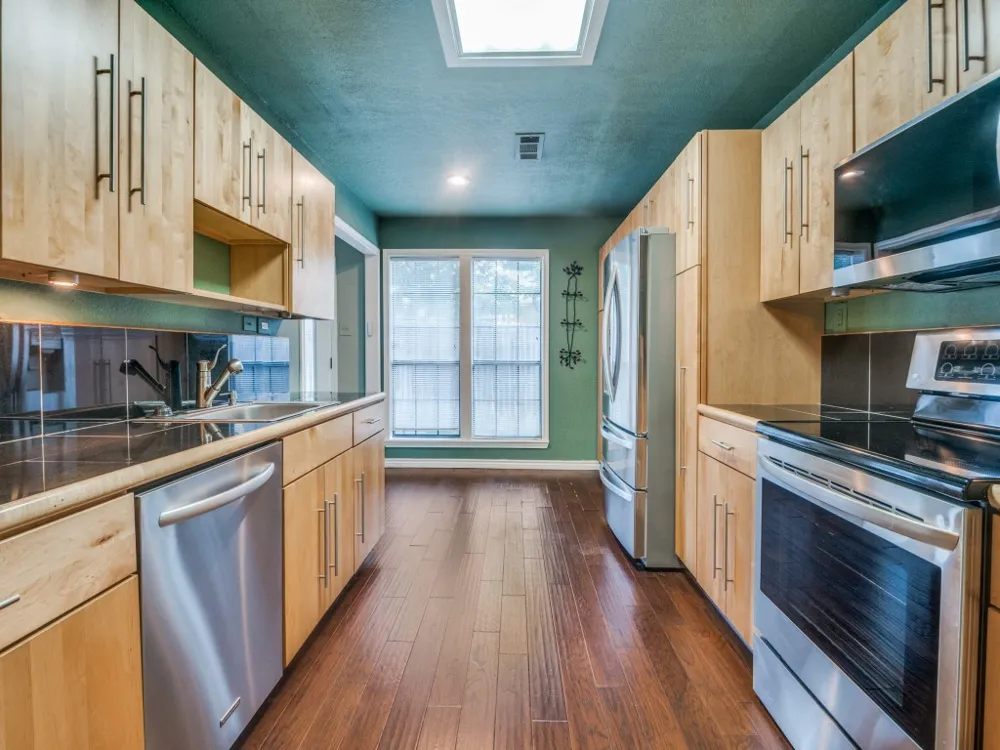 107 Brentwood Court Irving, TX 75061