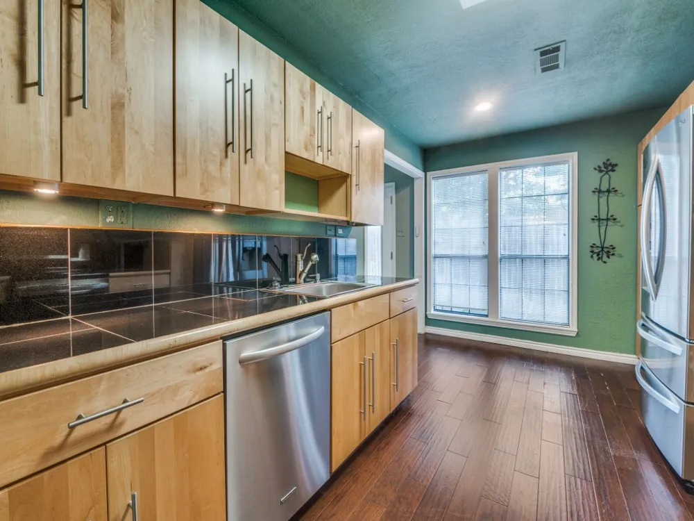 107 Brentwood Court Irving, TX 75061