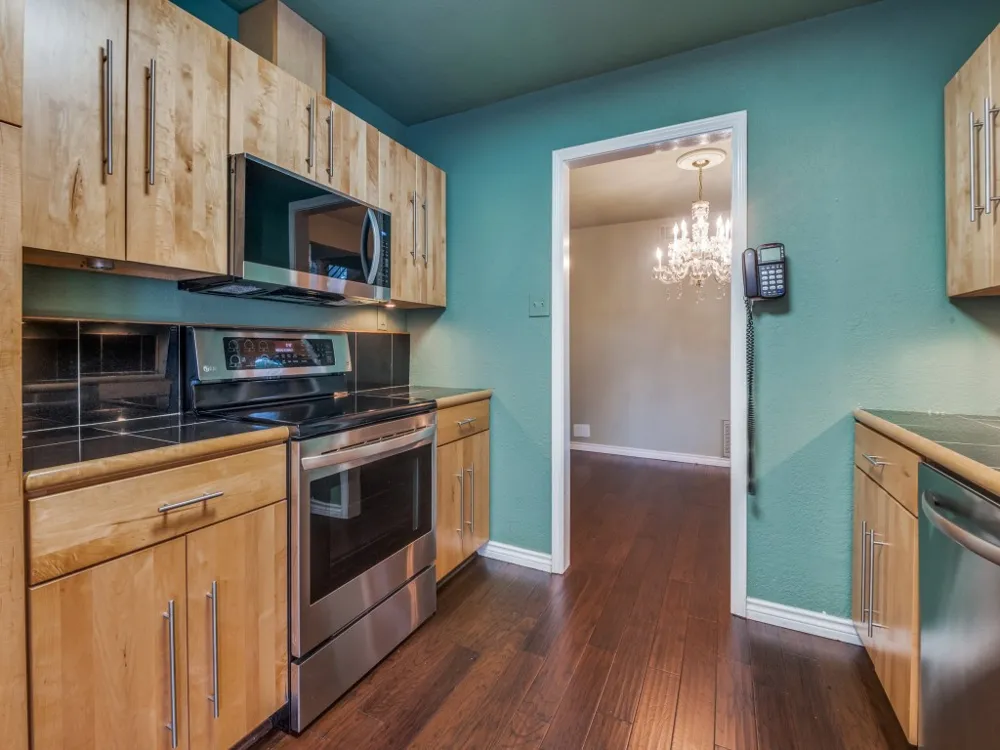 107 Brentwood Court Irving, TX 75061