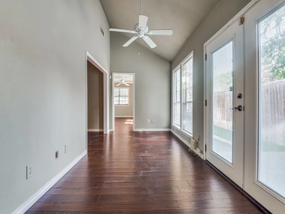 107 Brentwood Court Irving, TX 75061