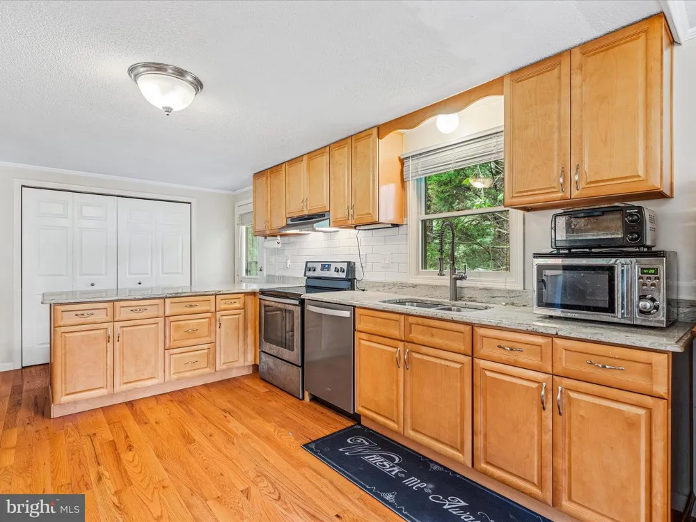 17101 OVERHILL ROAD Derwood, MD 20855