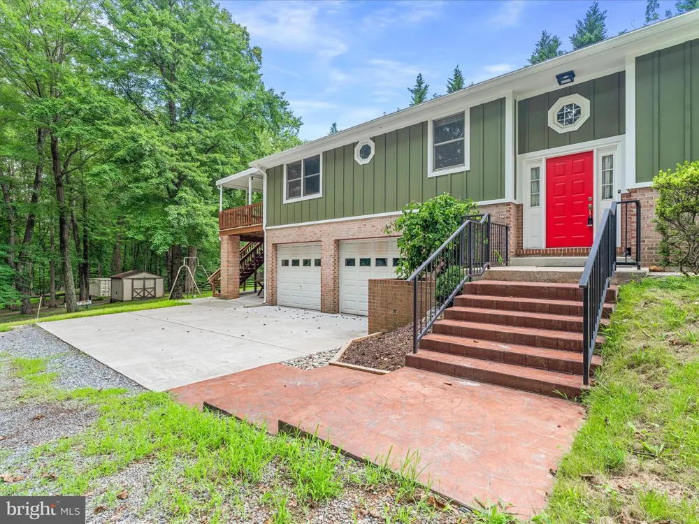 17101 OVERHILL ROAD Derwood, MD 20855