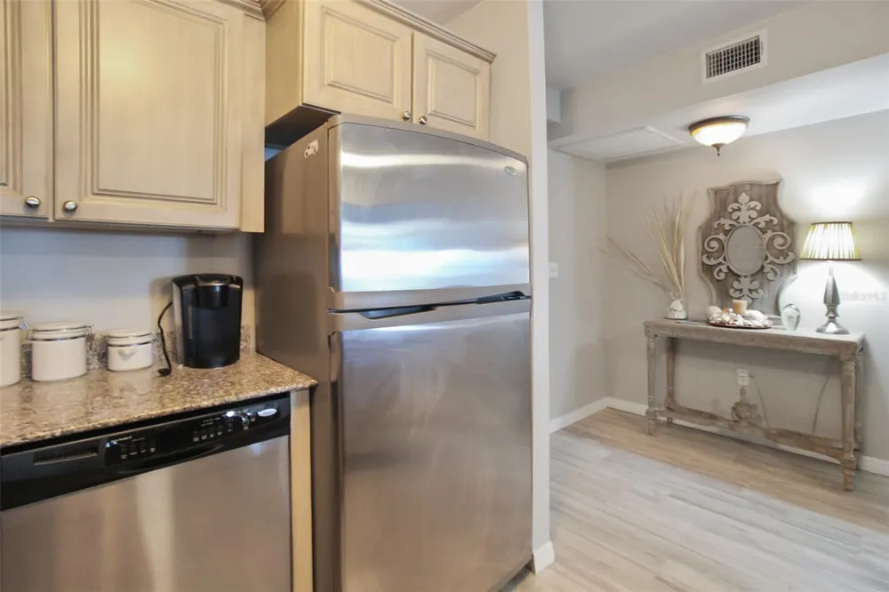 1050 LONGBOAT CLUB ROAD #702 Longboat Key, FL 34228