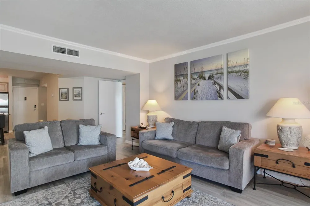 1050 LONGBOAT CLUB ROAD #702 Longboat Key, FL 34228