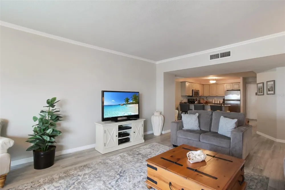 1050 LONGBOAT CLUB ROAD #702 Longboat Key, FL 34228