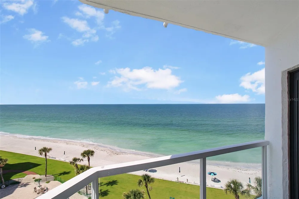 1050 LONGBOAT CLUB ROAD #702 Longboat Key, FL 34228