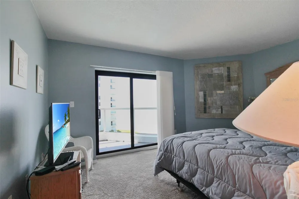 1050 LONGBOAT CLUB ROAD #702 Longboat Key, FL 34228