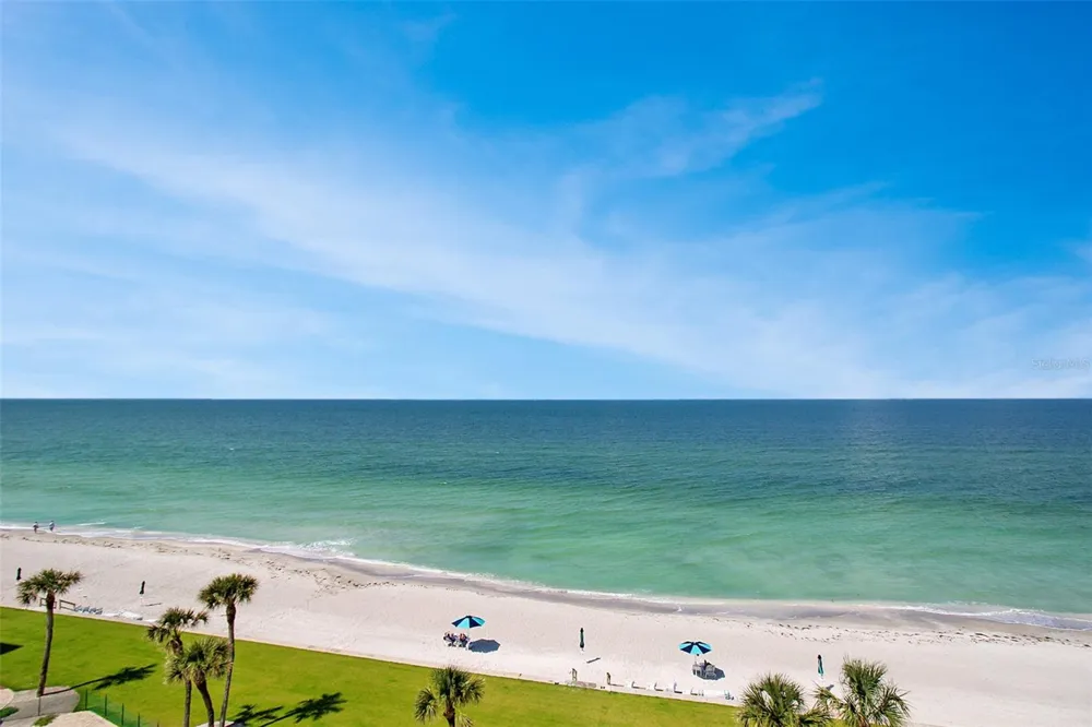 1050 LONGBOAT CLUB ROAD #702 Longboat Key, FL 34228