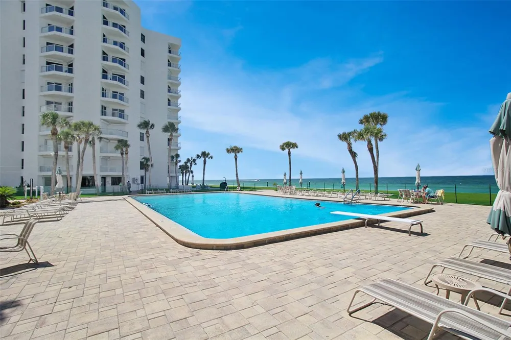 1050 LONGBOAT CLUB ROAD #702 Longboat Key, FL 34228
